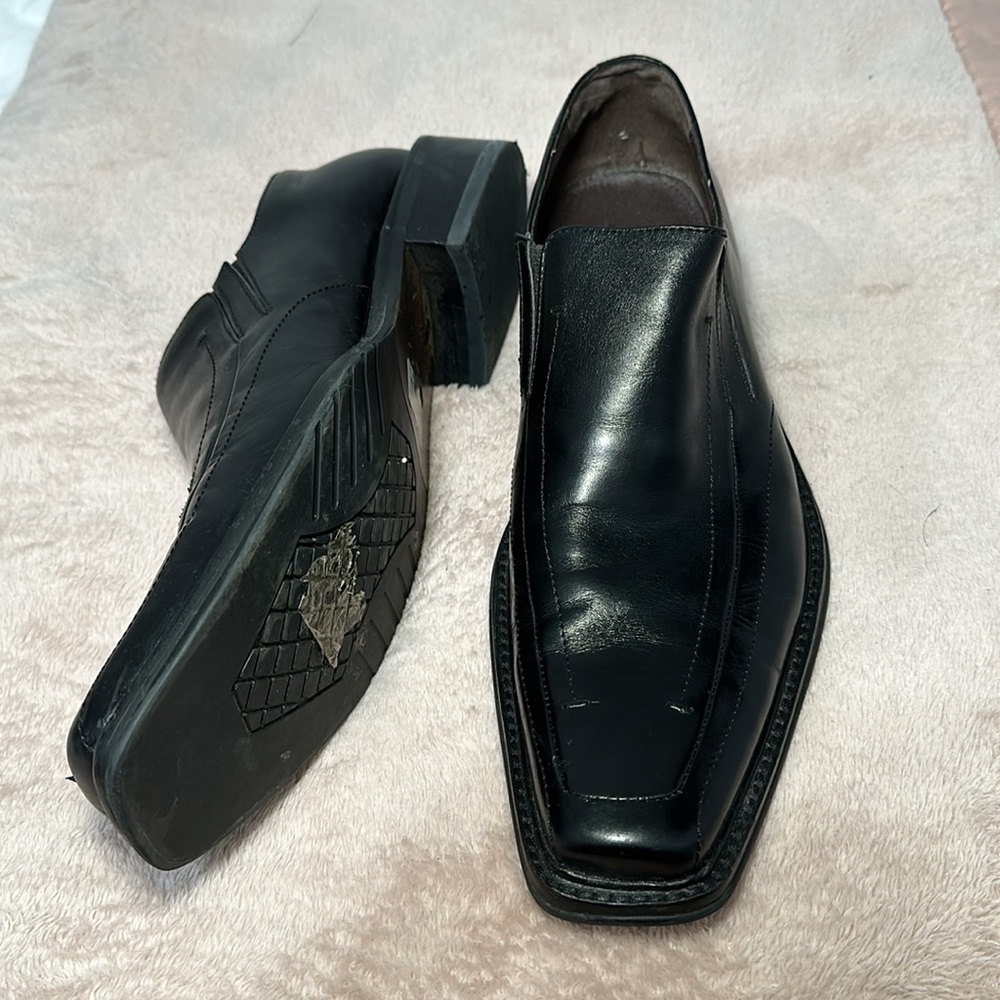 Aldo’s Shoes - Picture 2 of 6